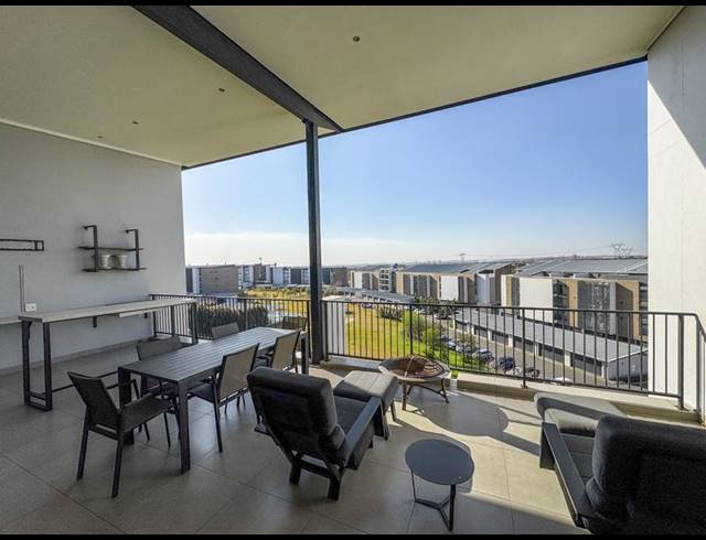 3 BEDROOM APARTMENT FOR SALE IN MIDSTREAM ESTATE
